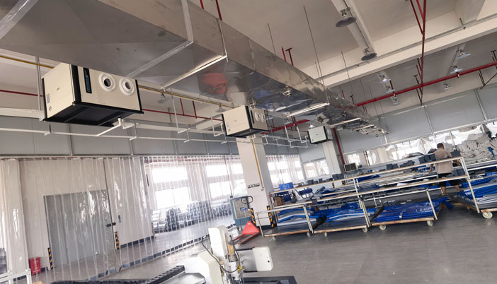 工業(yè)降溫系統(tǒng)應用蒸發(fā)冷省電空調-臥式射流機組